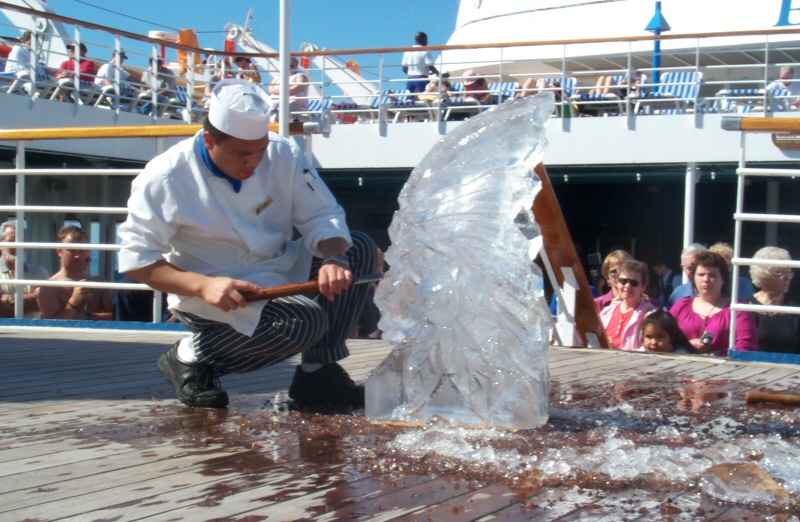 IceCarving1.jpg 174.4 KB