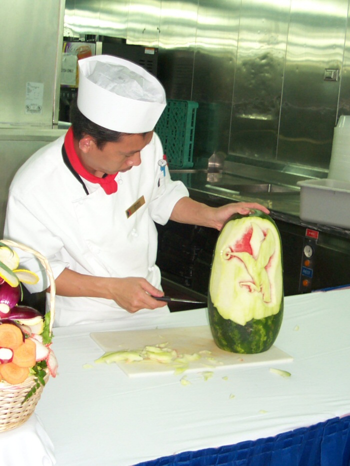 MelonCarving2.jpg 161.0 KB